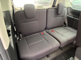 3列目シートはもちろん状態良好☆大人でもゆったりと座って頂けますので、大人数でのお出かけもラクラクです♪ご家族で、気の知れた仲間で、ドライブに行くのが楽しみですね♪