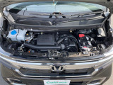 エンジンルームの画像です。店舗にて現車の確認もいただけますので、お電話で在庫のご確認の上是非ご来店くださいませ!!!ワクワクするクルマ選びをご提案します!