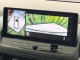 【アラウンドビューモニター】専用のカメラにより、上から見下ろしたような視点で360度クルマの周囲を確認することができます☆死角部分も確認しやすく、狭い場所での切り返しや駐車もスムーズに行えます。