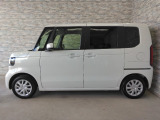 オプションになりますが、ボディーコーティングもご用意しております。新車の輝きに近づき、洗車などのお手入れも楽になりますよ。