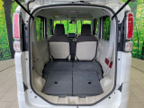 普段のお買い物や通勤、送迎等に十分な荷室スペースを確保しております。セカンドシートを倒すと、大きな荷物の積載も可能です♪