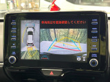 【パノラミックビューモニター】専用のカメラにより、上から見下ろしたような視点で360度クルマの周囲を確認することができます☆死角部分も確認しやすく、狭い場所での切り返しや駐車もスムーズに行えます。