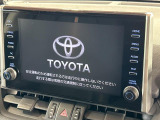 【純正ナビ】人気の純正ナビを装備。オーディオ機能も充実しており、Bluetooth接続すればお持ちのスマホやMP3プレイヤーの音楽を再生可能!毎日の運転がさらに楽しくなります!!