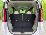 普段のお買い物や通勤、送迎等に十分な荷室スペースを確保しております。セカンドシートを倒すと、大きな荷物の積載も可能です♪
