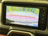 【バックカメラ】駐車時に後方がリアルタイム映像で確認できます。大型商業施設や立体駐車場での駐車時や、夜間のバック時に大活躍!運転スキルに関わらず、今や必須となった装備のひとつです!