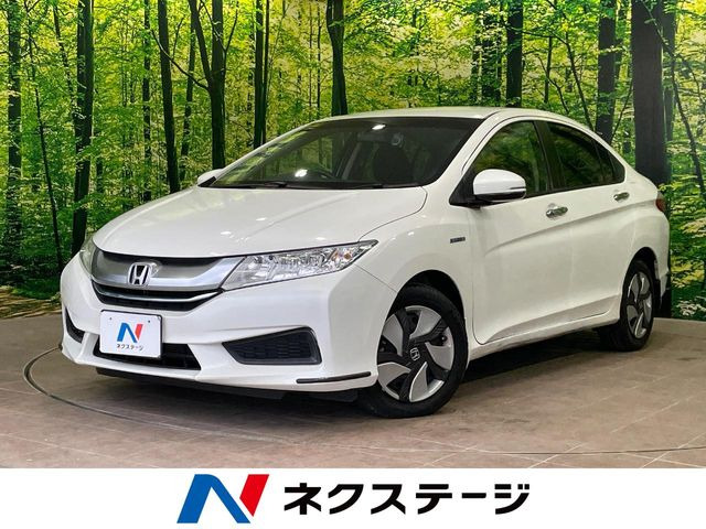 グレイス1.5 ハイブリッド LX