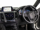 使いやすさや安全性を追求したステアリング周り!高級車ゆえにスイッチ類が多いのも特徴ですね!考え尽くされた配置ですぐに使いこなす事が出来ますのでご安心下さい!是非、体感してみて下さい!!