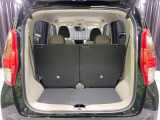 普段のお買い物や通勤、送迎等に十分な荷室スペースを確保しております。セカンドシートを倒すと、大きな荷物の積載も可能です♪