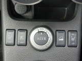 シートヒーターが装備されております。冬場にはエアコンよりも温まるのが早く好評の装備になります♪
