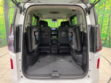 普段のお買い物や通勤、送迎等に十分な荷室スペースを確保しております。セカンドシートを倒すと、大きな荷物の積載も可能です♪
