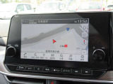 日産純正カーナビゲーション・大画面表示で地図も見やすく、初めての道もこれがあれば安心ですね。