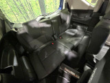 3列目シートはもちろん状態良好☆大人でもゆったりと座って頂けますので、大人数でのお出かけもラクラクです♪ご家族で、気の知れた仲間で、ドライブに行くのが楽しみですね♪