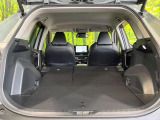 普段のお買い物や通勤、送迎等に十分な荷室スペースを確保しております。セカンドシートを倒すと、大きな荷物の積載も可能です♪
