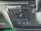 寒い日にあると嬉しいシートヒーター付き車です。運転席だけではなく、助手席にも装備されているので、暖かくお過ごしいただけます。