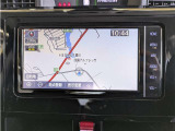 純正ナビを装備。タッチパネル式で使いやすく、お出かけもラクラクです。