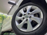 【純正16インチアルミホイール】外観にマッチした純正アルミホイールを装着しております。各種社外アルミホイールや、スタッドレスタイヤも取扱いしております。是非ご相談ください♪