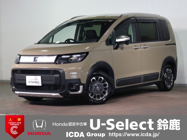 フリード 1.5 e:HEV クロスター 