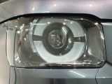 LEDヘッドライトは、点灯の瞬間から最大光量を発揮し、突然暗くなるトンネルなどでの安定感を高めます。