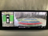狭い場所での駐車やすれ違いなどでより的確な運転操作に役立つ360&deg;ビューモニターが装備されています。