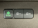 ★ECONスイッチ★ エコドライブを加速しよう!スイッチをONにすると、運転の仕方によるロスを抑え込み燃費をよくするようクルマが頑張ります(*^ー^*)燃費向上にチャレンジ♪