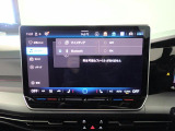 カープレイ搭載車ですので、お使いの携帯を接続するとマップを表示することが可能です。