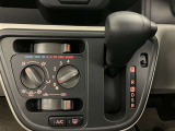 シフトレバー周辺の画像です☆
