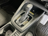 発進時から滑らかに加速する無段階変速のCVTはストップ&ゴーの多い街の中も快適です