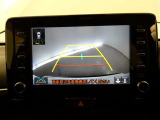【バックカメラ】バックカメラ装着車です。バックする時に、後方の様子をナビ画面に表示します!慣れない駐車場での駐車や、せまい場所での車庫入れの時も、安全確認OK!思いがけずコツン!なんて事も防げますヨ