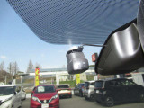 日産純正ドライブレコーダーが付いております!運転中の録画を行ってくれますので、万が一のときに役に立ってくれますよ!