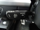 前方車両を感知して一定の車間距離を保ちながら追従走行するアダプティブクルーズCが装備されております。ロングドライブにはぜひ欲しい機能です。