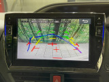 【バックカメラ】駐車時に後方がリアルタイム映像で確認できます。大型商業施設や立体駐車場での駐車時や、夜間のバック時に大活躍!運転スキルに関わらず、今や必須となった装備のひとつです!