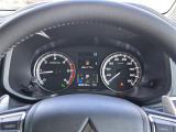 【スピードメーター】メーターがシンプルで見やすく運転しやすいですね!
