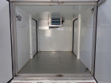 ☆荷台は3方開き、荷物の積み下ろしもスムーズです。