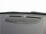 【harman/kardon】世界のオーディオファン垂涎のプレミアムサウンドシステムを搭載。原音に近い音場空間を忠実に再現。乗る人すべてに最良の音響体験を提供します。