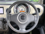 ステアリングも使用感が少なく、きれいな状態となっております♪