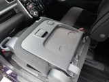 ☆ドリンクホルダー付シートバックテーブル!車で食事をとるときやダブレットを使用する時などにあると便利!☆