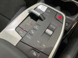 【プッシュスタート】プッシュスタートの最大のメリットは「防犯対策」です。スマートキーと車のIDが合致しないとエンジンは始動させることができません。