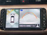 【アラウンドビューモニター】車を上から見下ろしているかのような映像で周囲の状況がひと目で確認、狭い駐車場に駐車するときも安心です♪♪障害物などがあると警告音がなりますので安心して駐車が出来ます★