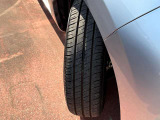 タイヤの残り溝は5ミリ程度です!