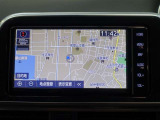 純正ナビを装備しております☆タッチパネル式で使いやすく、お出かけもラクラクです♪