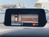 【360&deg;ビューモニター】専用のカメラにより、上から見下ろしたような視点で360度クルマの周囲を確認することができます☆死角部分も確認しやすく、狭い場所での切り返しや駐車もスムーズに行えます。