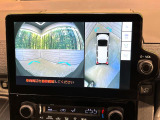 【パノラミックビューモニター】専用のカメラにより、上から見下ろしたような視点で360度クルマの周囲を確認することができます☆死角部分も確認しやすく、狭い場所での切り返しや駐車もスムーズに行えます。