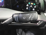 運転席から見て右側はワイパー操作になります。国産車とは反対ですのでご注意ください。