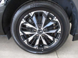 社外品アルミホイール(モデリスタ)です。アルミニウムの熱伝導性の良さからブレーキの排熱(放熱)を効果的に行えるメリットがあります!