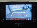バックモニター付。後退時にはナビの画面が後方視界を映し出してくれますので非常に便利ですよ。