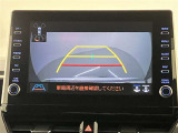 バックガイドモニターで、後方を確認しながら安心して駐車することができます。運転初心者も熟練者も必須の機能ですよ!