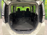 後席を格納すると、これだけの広さが!シーンに合わせたシートアレンジで、大きな荷物も積むことが出来ます♪