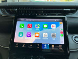 タッチスクリーンをタップするかスワイプするだけですべての機能を呼び出せます。Apple CarPlayおよびAndroid Autoに対応しスマートフォンとのシームレスな 連携も実現。さらに、USBポートを標準装備しています。