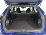 広々としたラゲージスペースを備えています。大きなものや長さのある荷物もしっかりと積み込めます。