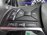 ステアリングスイッチです。オーディオ操作が簡単に出来ます。